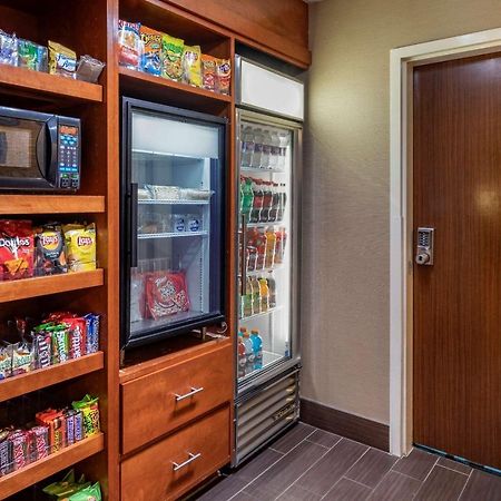 Comfort Inn & Suites North Dallas-Addison Eksteriør billede