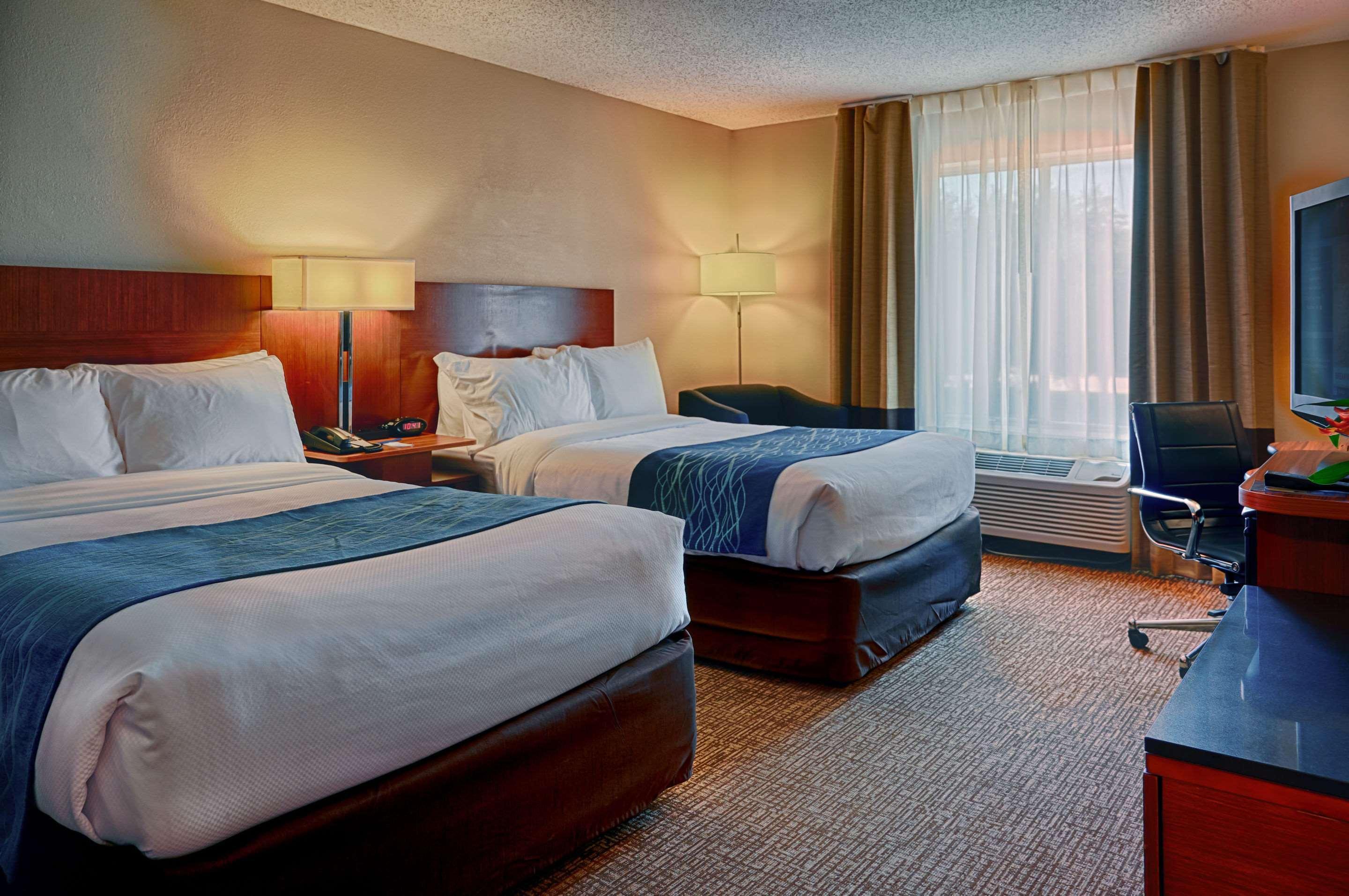 Comfort Inn & Suites North Dallas-Addison Eksteriør billede