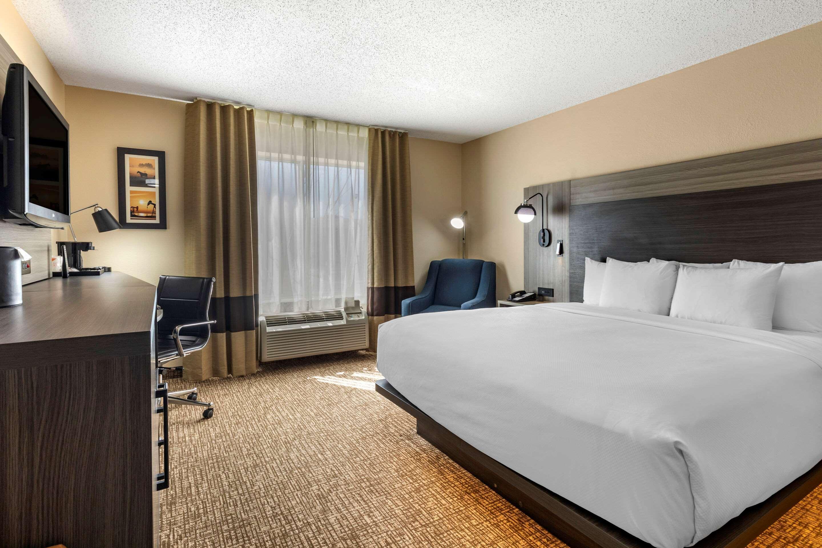 Comfort Inn & Suites North Dallas-Addison Eksteriør billede