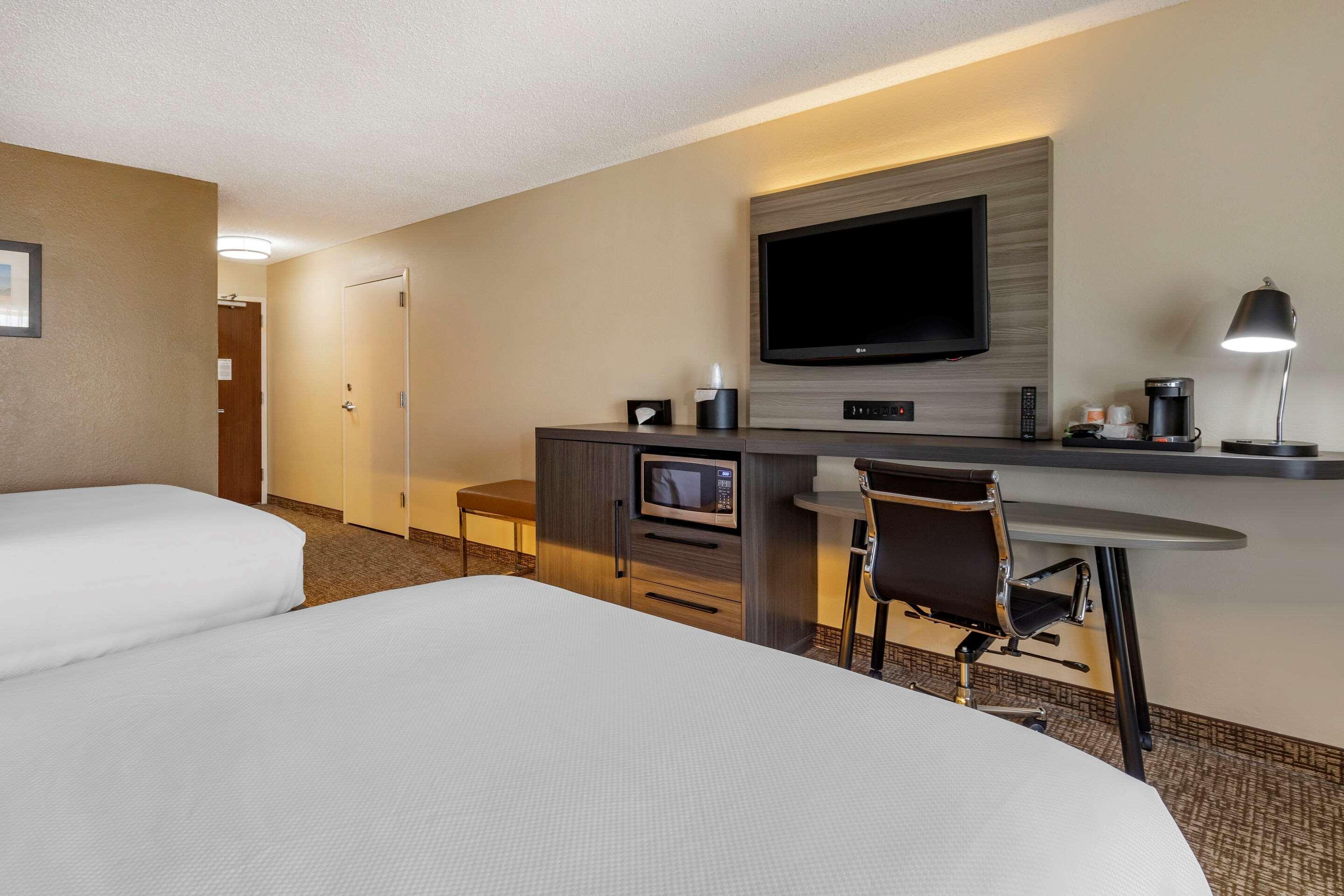Comfort Inn & Suites North Dallas-Addison Eksteriør billede