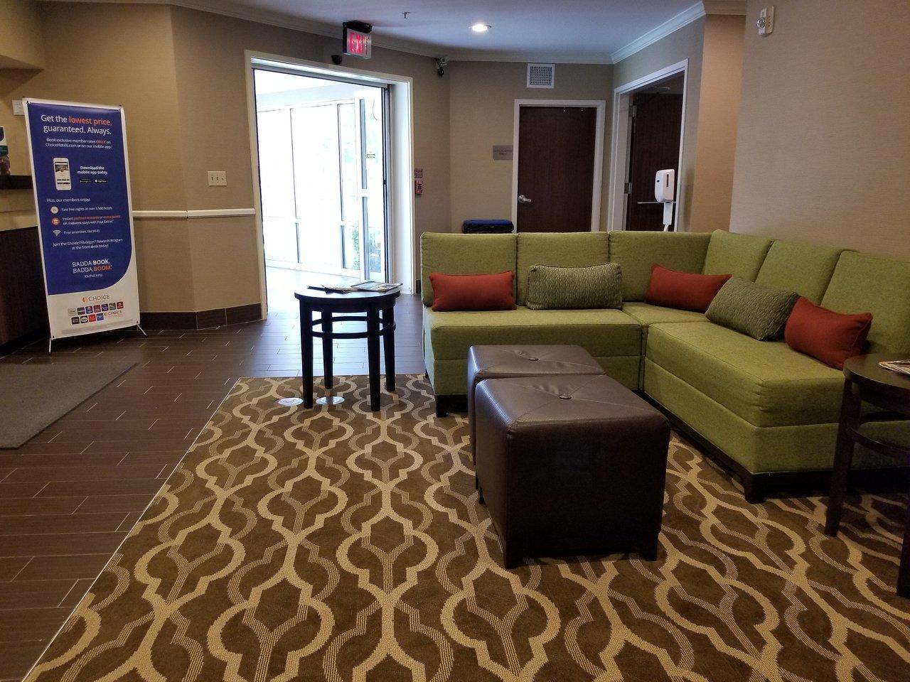 Comfort Inn & Suites North Dallas-Addison Eksteriør billede