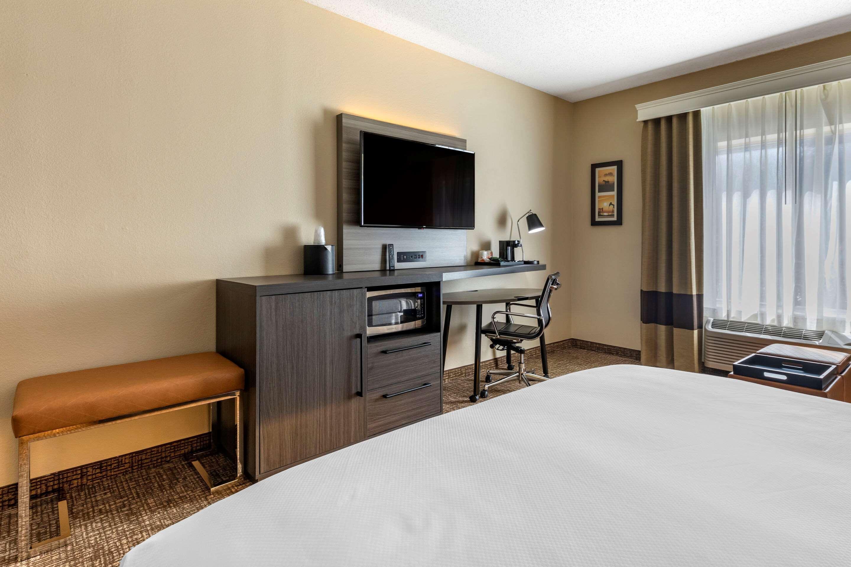 Comfort Inn & Suites North Dallas-Addison Eksteriør billede