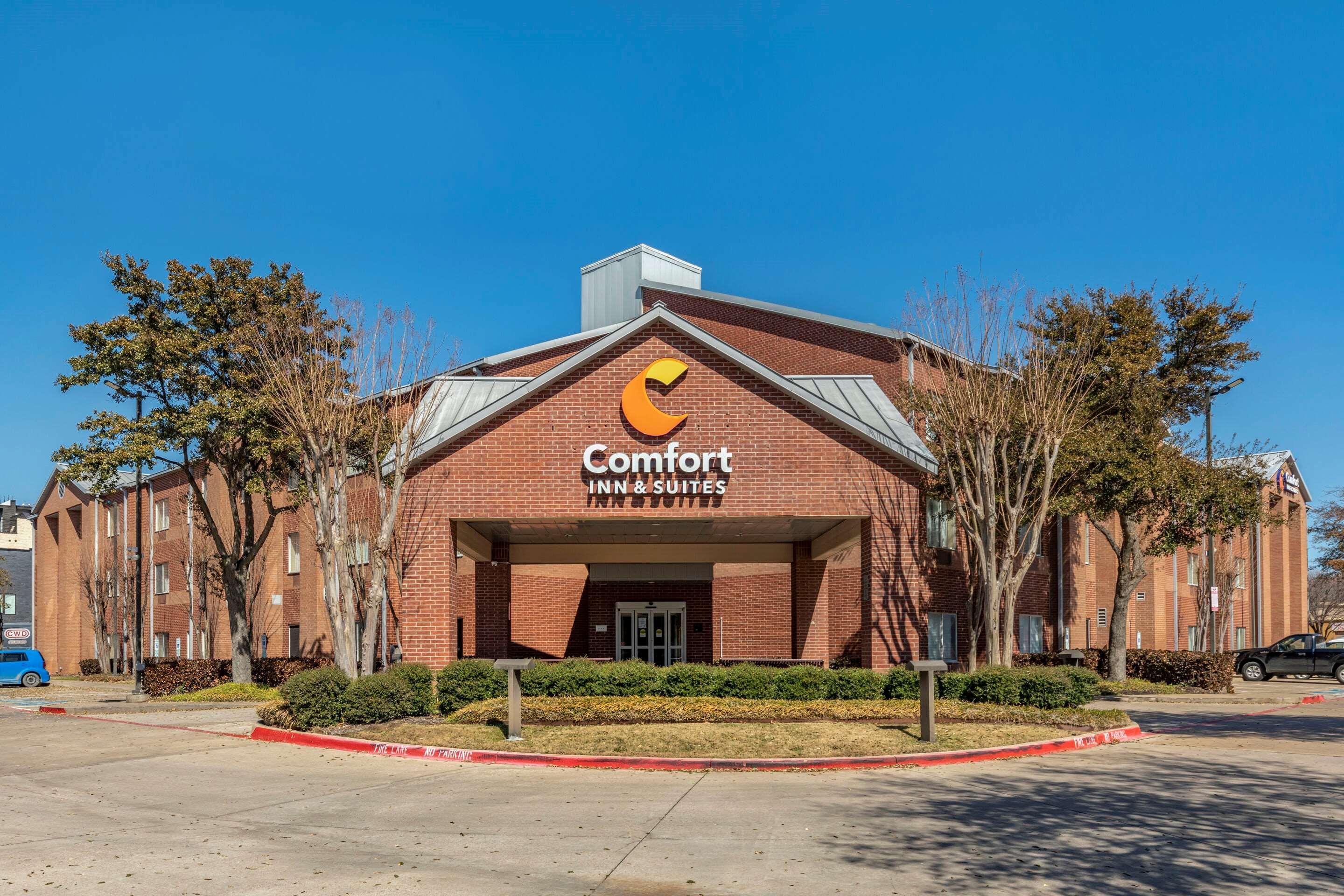 Comfort Inn & Suites North Dallas-Addison Eksteriør billede