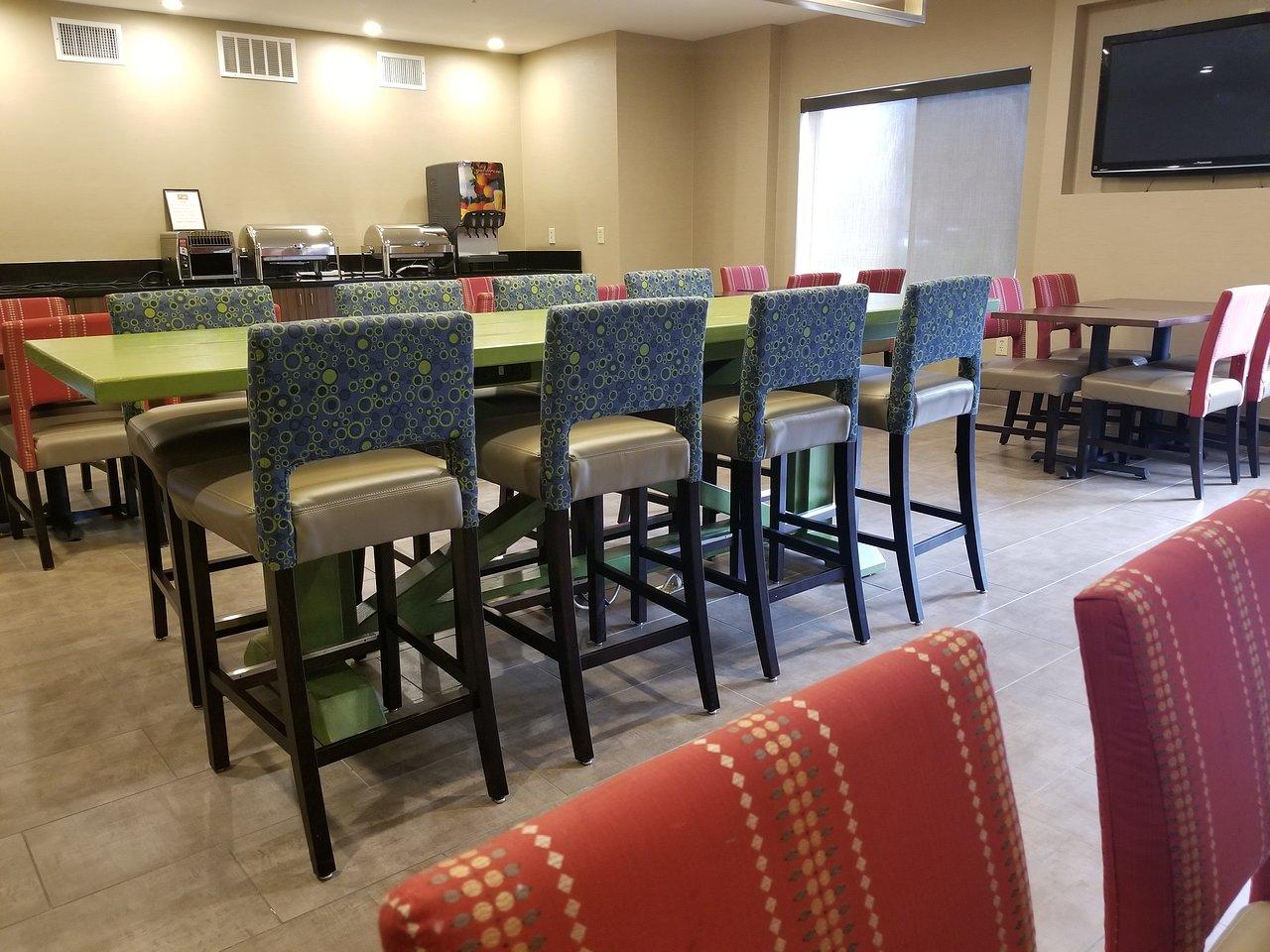 Comfort Inn & Suites North Dallas-Addison Eksteriør billede