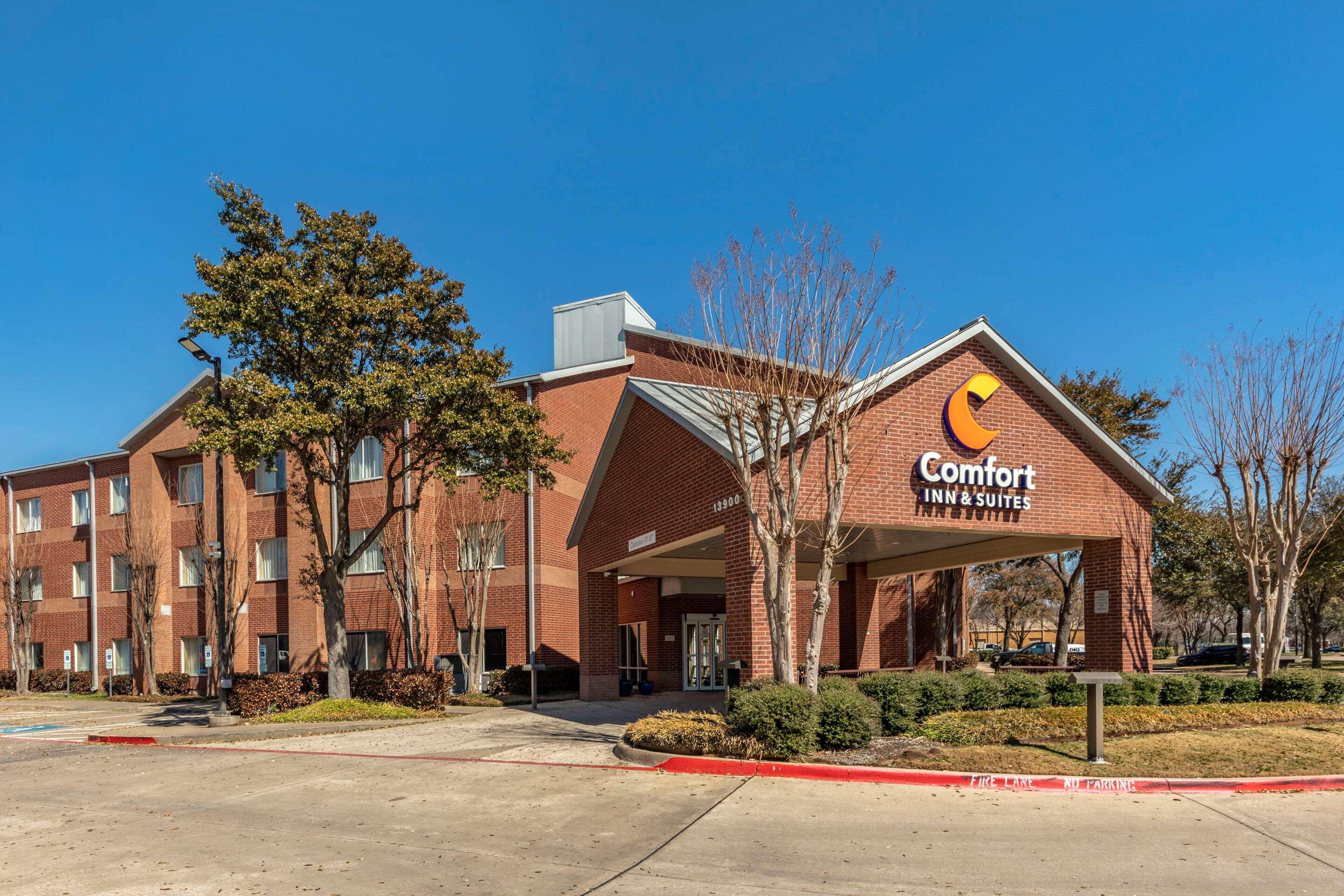 Comfort Inn & Suites North Dallas-Addison Eksteriør billede