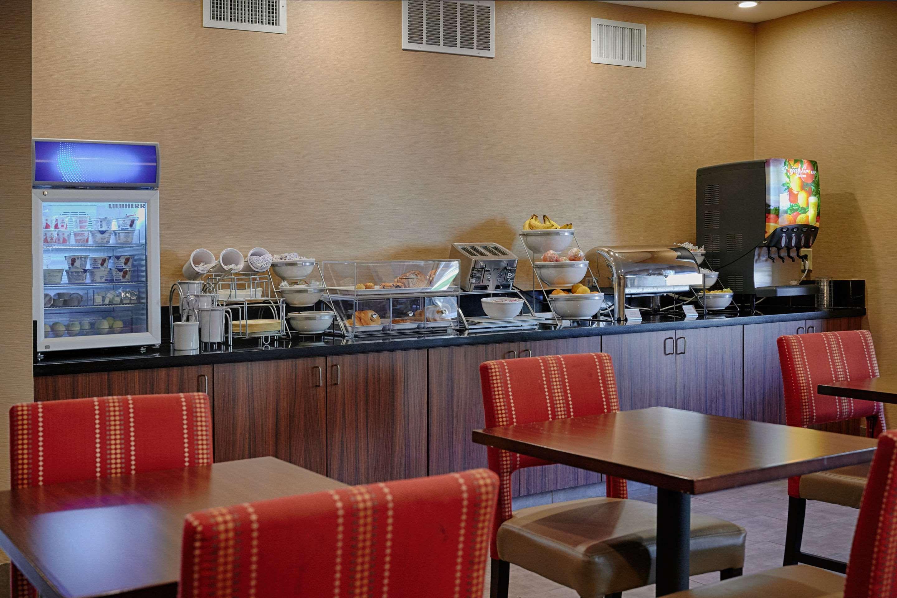 Comfort Inn & Suites North Dallas-Addison Eksteriør billede